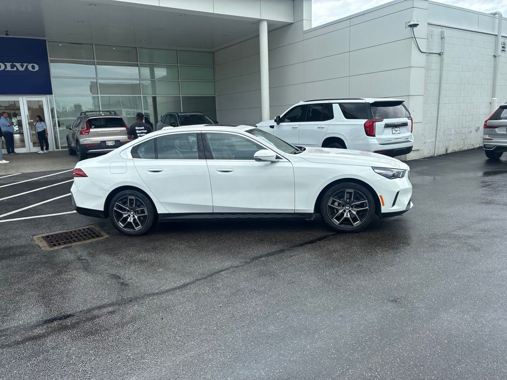 bmw 5 series 2026 WBA53FJ0XTCV96040 image bmw 5 series 2026 WBA53FJ0XTCV96040 image